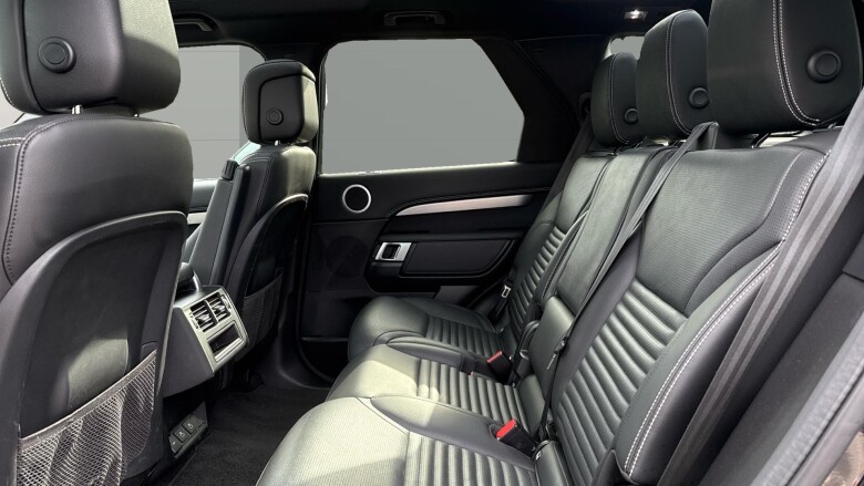 Land Rover Discovery 3.0 D300 R-Dynamic SE 5dr Auto Diesel Station Wagon